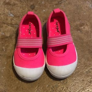 BNWOT Hot Pink Cat & Jack toddler size 6 shoes